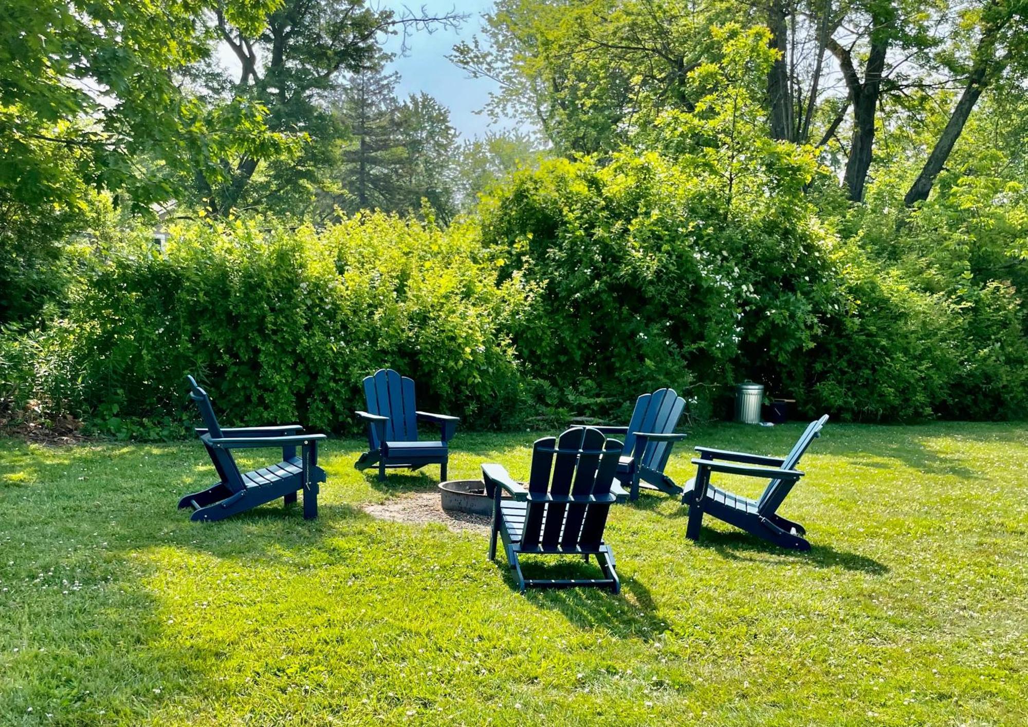 Drop Anchor Cottages And Lake House Geneva-on-the-Lake Exterior photo