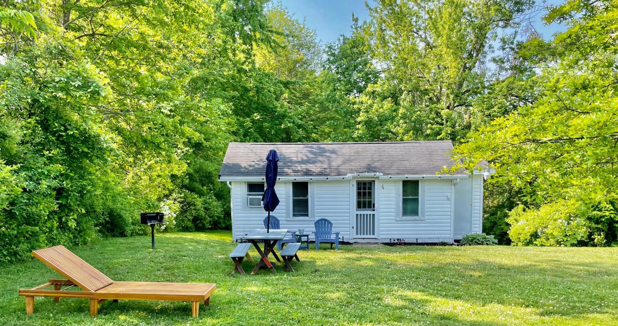Drop Anchor Cottages And Lake House Geneva-on-the-Lake Exterior photo